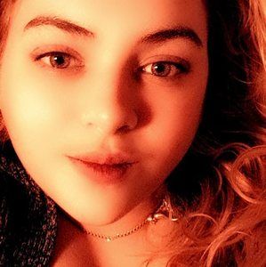 Meet your Posher, Laci